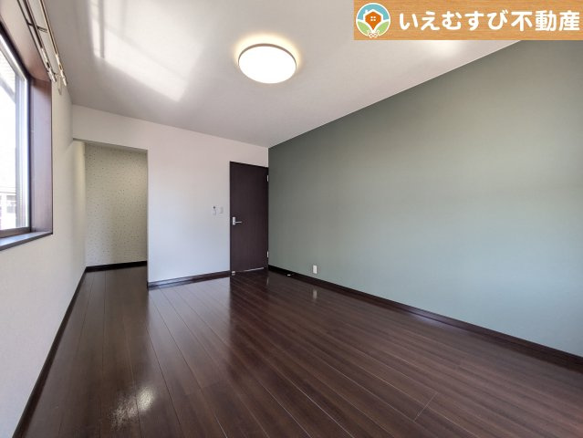 深谷市西島　中古戸建の洋室