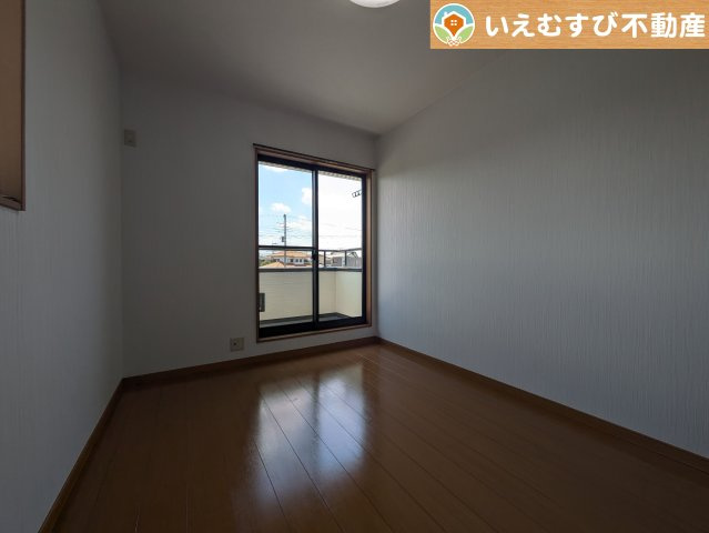 深谷市西島　中古戸建の洋室