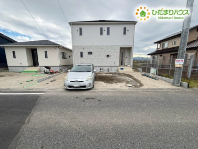 本庄市児玉町上真下　第2　新築一戸建て　クレイドルガーデン　01の駐車場