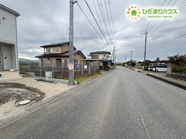 本庄市児玉町上真下　第2　新築一戸建て　クレイドルガーデン　01の前面道路含む現地写真