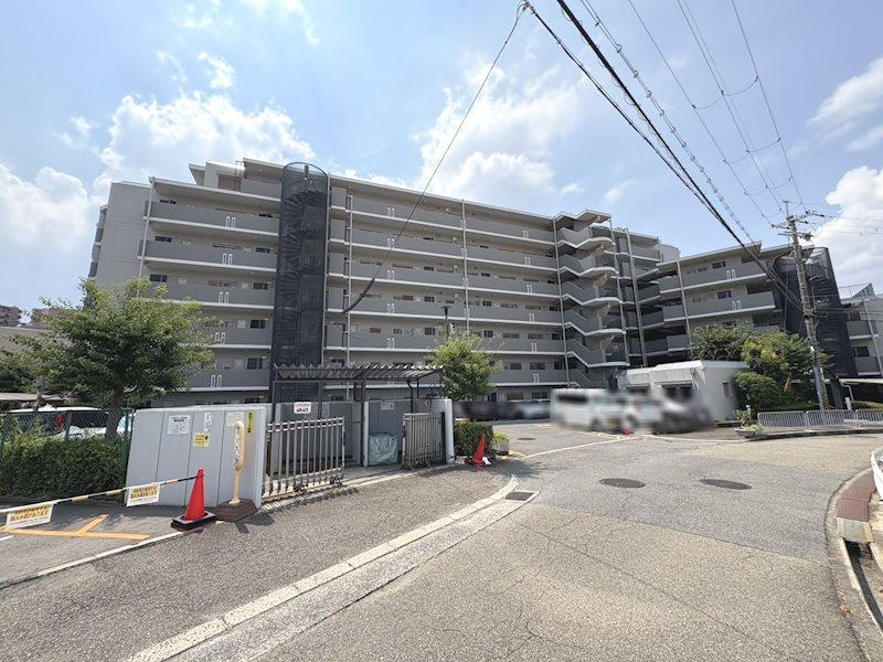 ハイロイヤル緑地公園　A棟