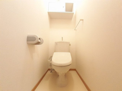 【トイレ】 | エスターブレＡ | 落ち着いた色調のトイレです