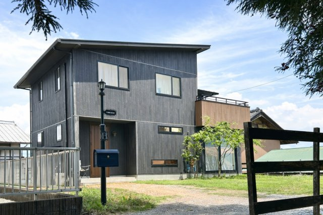 【中古戸建】高崎市金古町の外観|■外観|シンプルで洗練されたデザインは住まう人の色に染まり、個性を映し出します♪本日見学可能(*＾＾*)