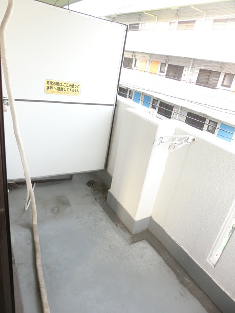 美笠ビルのバルコニー