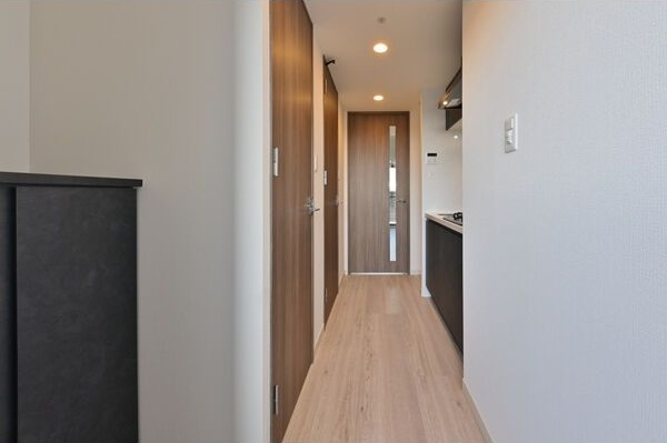 S-RESIDENCE名駅北alesia(アレシア)の玄関