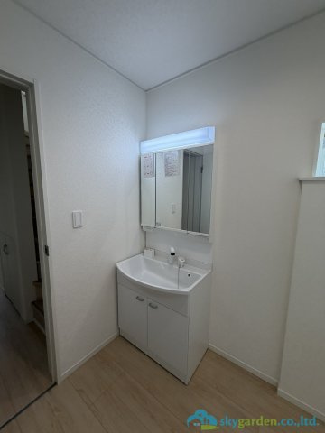秦野市鶴巻南第9　新築戸建　全1棟1号棟の独立洗面台
