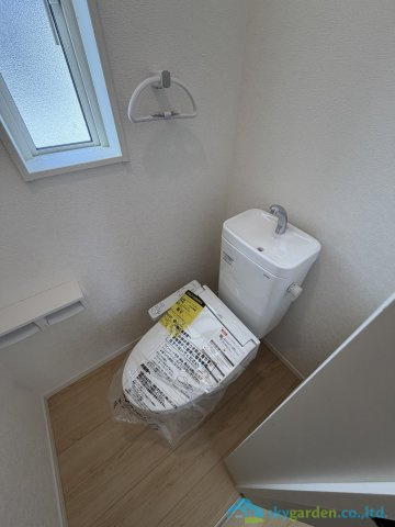 秦野市鶴巻南第9　新築戸建　全1棟1号棟のトイレ