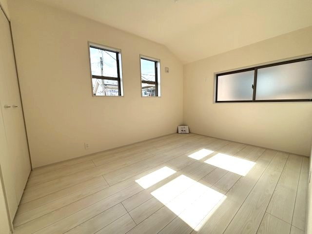 新築戸建て　流山市東初石3丁目の洋室
