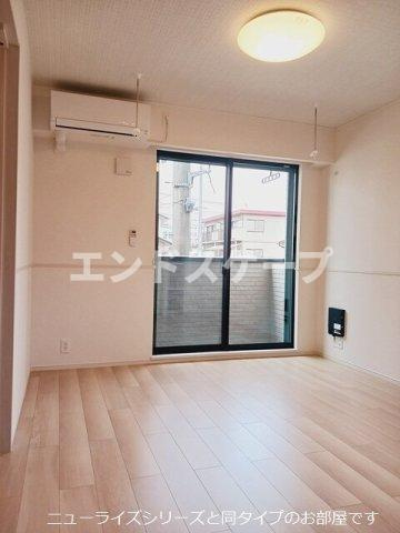 カレント　レジデンス　下増田Ⅱの居間・リビング|高崎、前橋のお部屋探しはエンドスケープまで！お客様の理想お聞かせ下さい♪