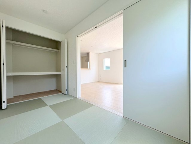【商談中】クワイエ　岐阜市柳津町高桑第3　全1区画分譲の和室|一室あると便利な和室は、来客時はもちろん、お子様のお昼寝や遊び場、寝室としてもご利用いただけます。
日本の良き文化を引き継ぐ、色々な用途で使える、癒しの空間です。