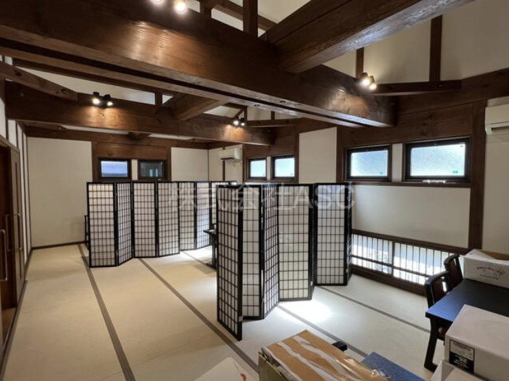 泉⼤津市東雲町貸店舗の和室