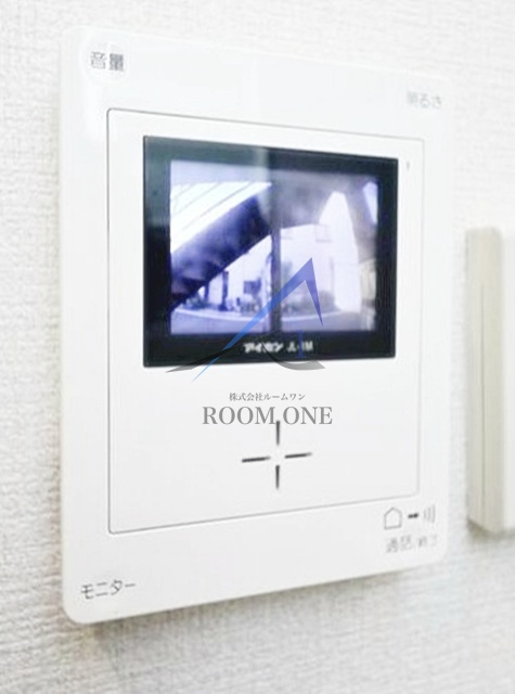 プランタン六町のセキュリティ|モニター付きインターホンです。