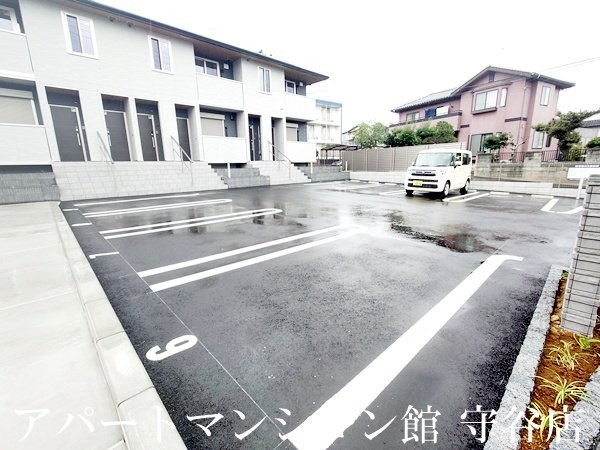 T-Happiliaの駐車場