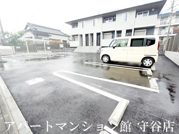 T-Happiliaの駐車場