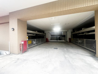 【駐車場】 | ロイヤルスクウェア住吉・東粉浜 | 屋根付きのバイク置場です♪