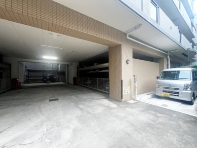 【駐車場】 | ロイヤルスクウェア住吉・東粉浜 | マンション敷地内のゴミ置場です♪