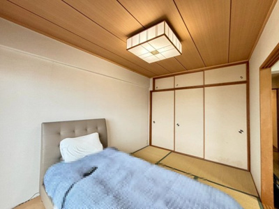 【和室】 | ディオ・フェルティ初芝 | 【和室ありますよ】一息つく時の癒しの空間や客間にも使えますね♪リビングの横にあるので、お子様のお昼寝場所にも良いですね♪