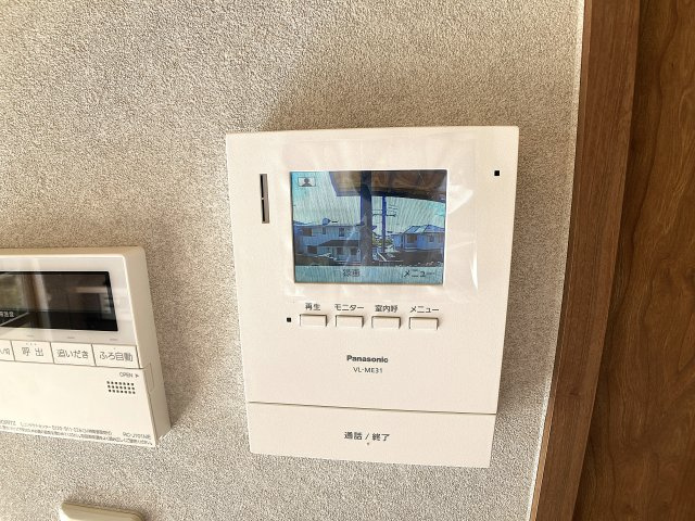 甲栄台５丁目貸家Ⅱのセキュリティ|録画機能付きのモニターフォン