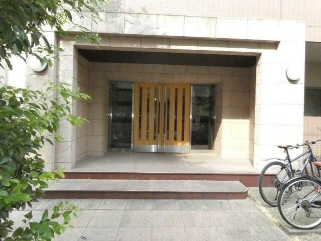 コーポ芝公園のエントランス