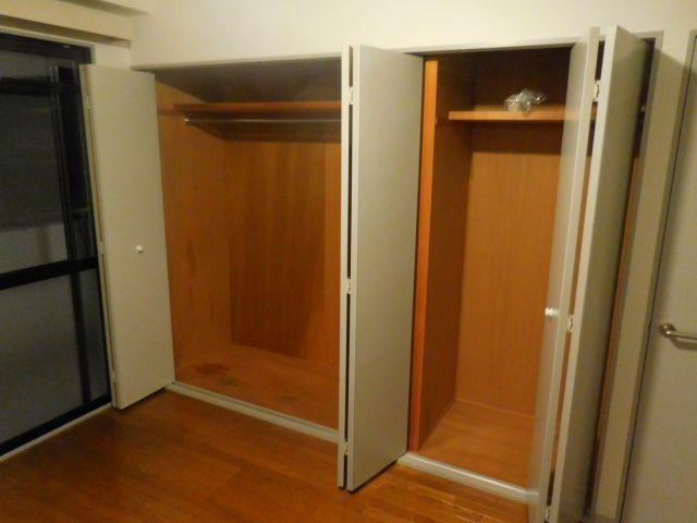 高槻市高西町の賃貸マンションの収納