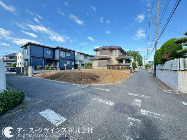 【前面道路含む現地写真】 | 流山市東深井 | 閑静で落ち着いた住宅街でのびのび子育てするこができます！老後や夫婦二人の住まいにも如何でしょうか♪