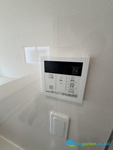 秦野市南矢名第19　新築戸建　全2棟1号棟の発電・温水設備