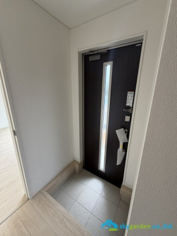 秦野市南矢名第19　新築戸建　全2棟1号棟の玄関