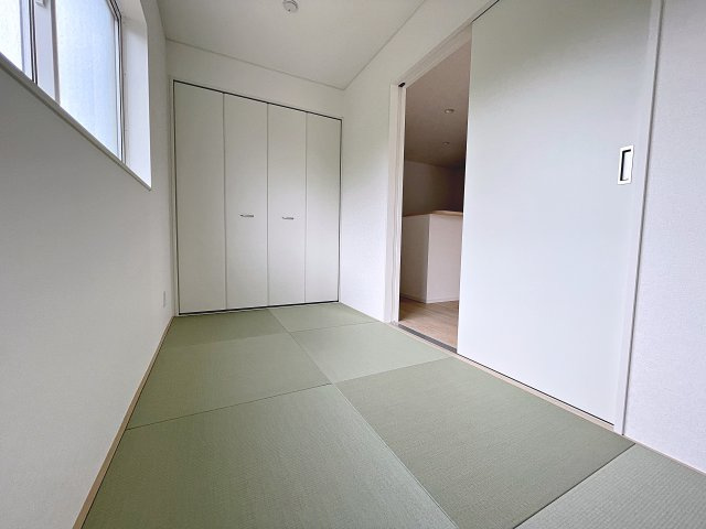 新築戸建・新築建売　矢吹町曙町第4　善郷小・矢吹中の和室|収納もしっかりついているので布団やおもちゃなどを収納することができます！