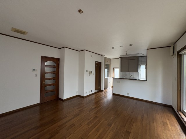 和歌山市堀止東2丁目・中古戸建・80415の居間・リビング