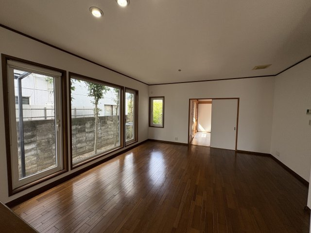和歌山市堀止東2丁目・中古戸建・80415の居間・リビング