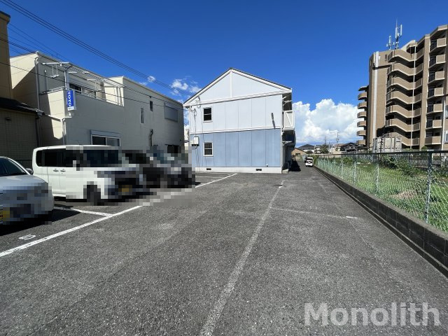 ハイツ花恵の駐車場