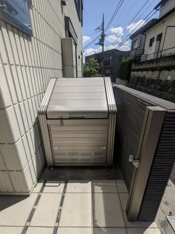 ラ・クレール下北沢のバルコニー