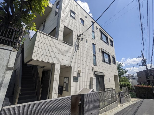ラ・クレール下北沢の外観