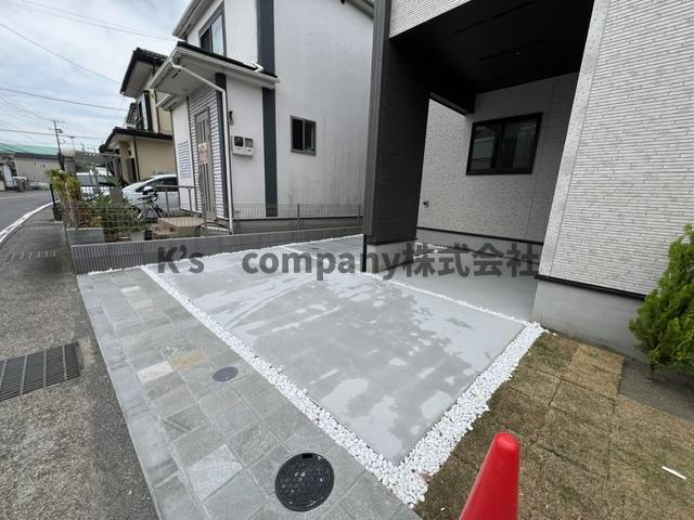 ◎高座郡寒川町一之宮8丁目　新築戸建◎の駐車場|お車2台可能♪