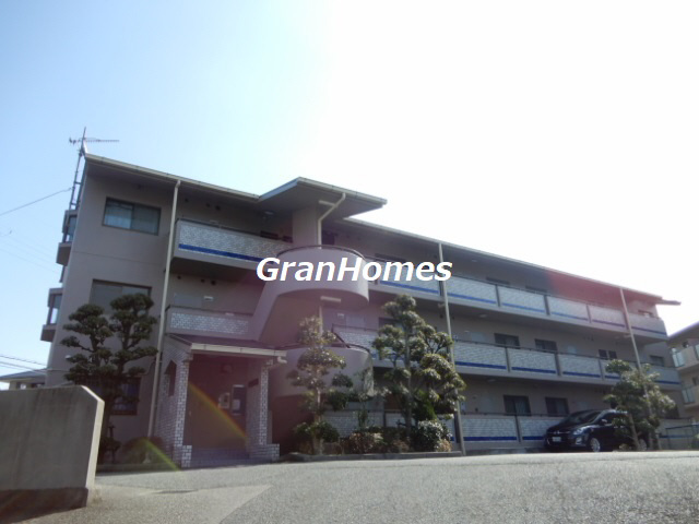 ブルーシャイン桃山の外観