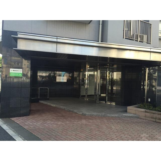 グランカーサ新小岩のエントランス
