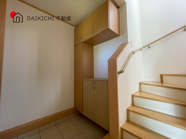 【玄関】 | 加須市上崎字前原　中古戸建