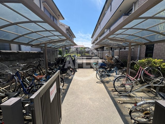 モナーク・コート　矢田東小学校のその他共用部分|モナーク・コート　自転車置き場