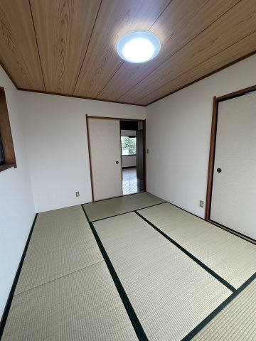 つつじが丘三丁目30番1貸家群の和室