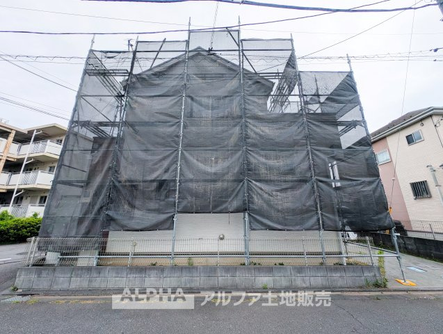 ~羽村羽西~Renovated Houseの外観|【outward appearance】
◆時を忘れる場所◆みんなが集い、食事と楽しい会話が始まる。話に夢中になり、ついつい時を忘れ夜半過ぎになってしまう。そんな束の間の幸せを感じさせてくれる場所。