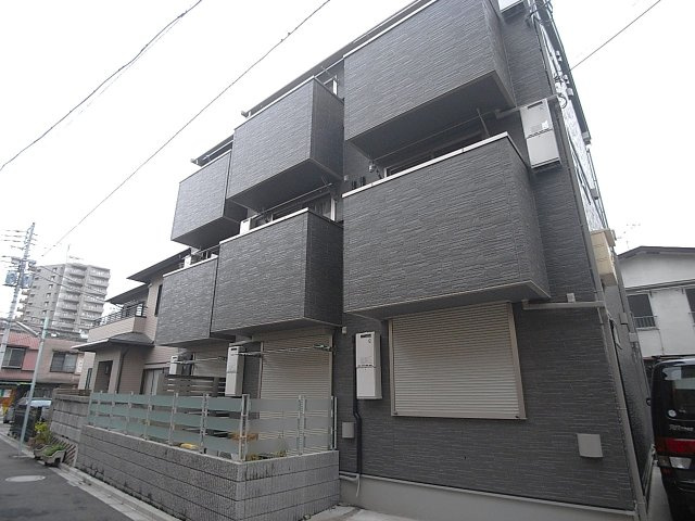 秀栄レジデンスの外観