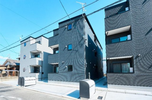 CRASTINE弥次ヱ町4丁目B棟