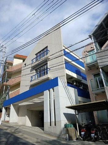 ラムール六甲山ノ手のエントランス|清潔なエントランスです