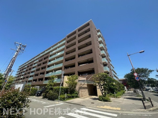 【外観】 | ザ・ガーデネスクシティコムズ館 | 【ザ・ガーデネスクシティコムズ館】地上８階建　総戸数１５９戸　ご首魁のお部屋は５階部分です♪リフォーム済みの素敵な室内です！