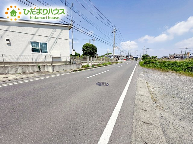 【前面道路含む現地写真】 | 水戸市青柳町　中古戸建 | 前面道路は車通りが少なく、お車の運転が苦手な方でも安心です！