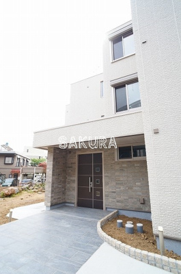 【エントランス】 | ミュール ブラン Ⅰ | お洒落な建物デザイン♪