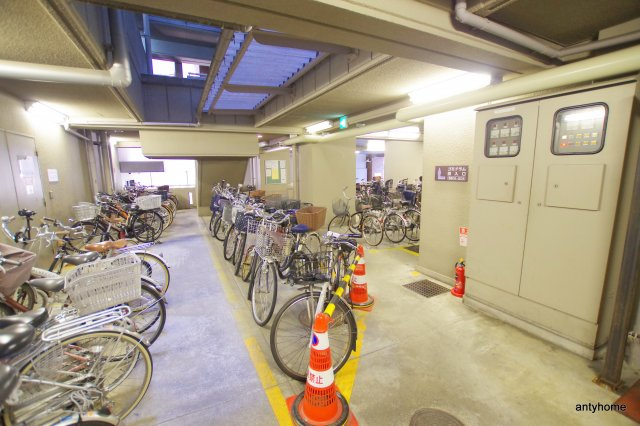 センチュリーパークユニ東梅田　仲介手数料無料の駐車場