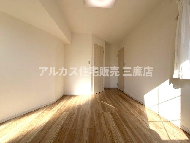 グランシティ西荻窪の洋室