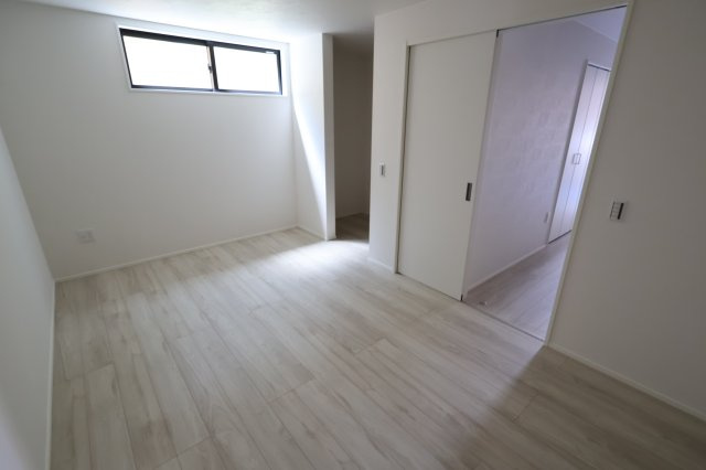 《仲介手数料無料》浦和区元町３丁目12-7新築一戸建てケイアイグレイスの洋室|1階 納戸扱い 7.1帖
