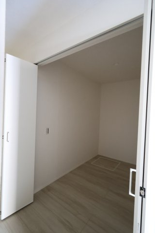 《仲介手数料無料》浦和区元町３丁目12-7新築一戸建てケイアイグレイスの収納
